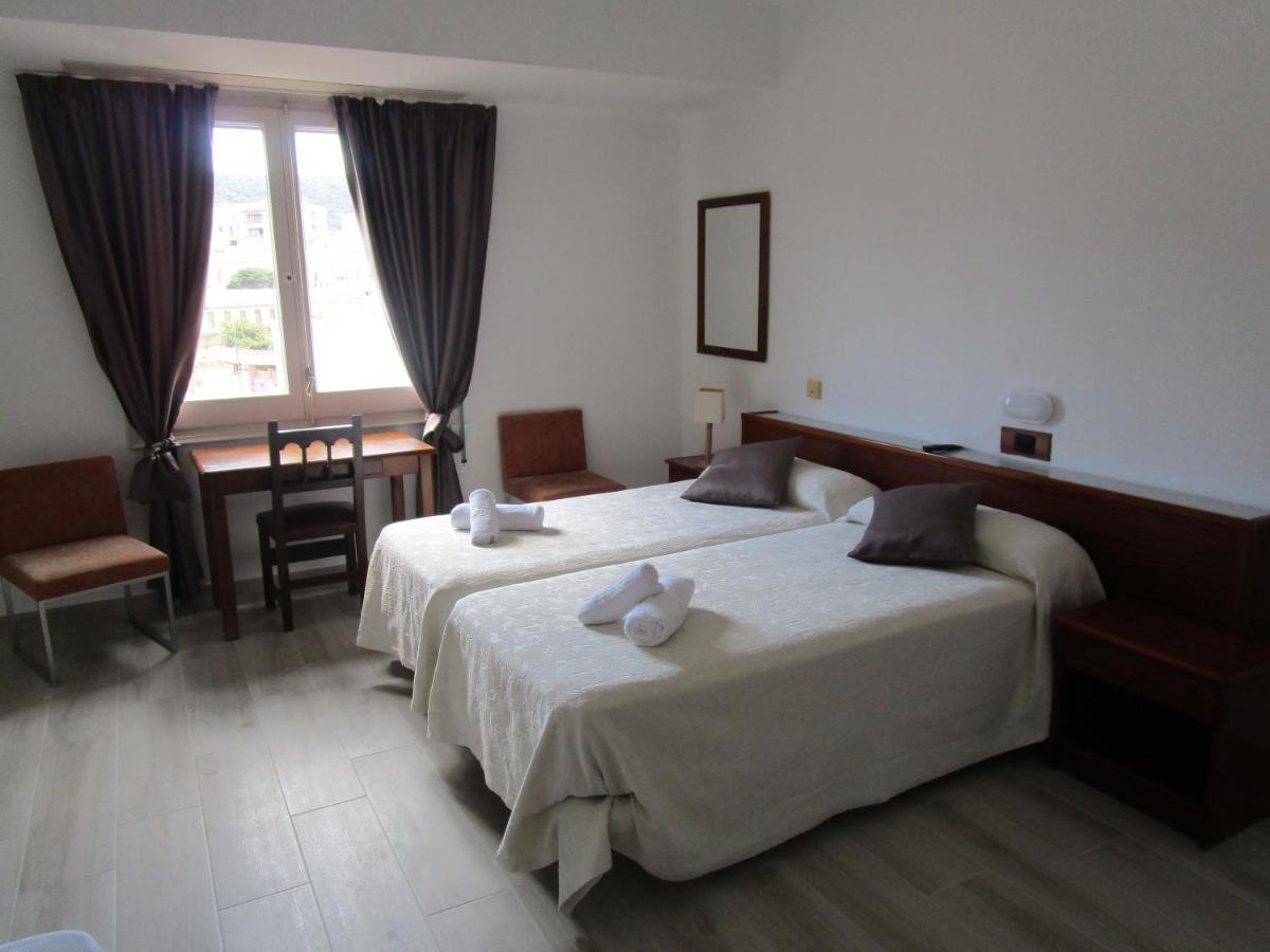 Hotel Apartaments Gesoria Porta Ferrada ซานต์เฟลิอูเดกีโซลส์ ภายนอก รูปภาพ