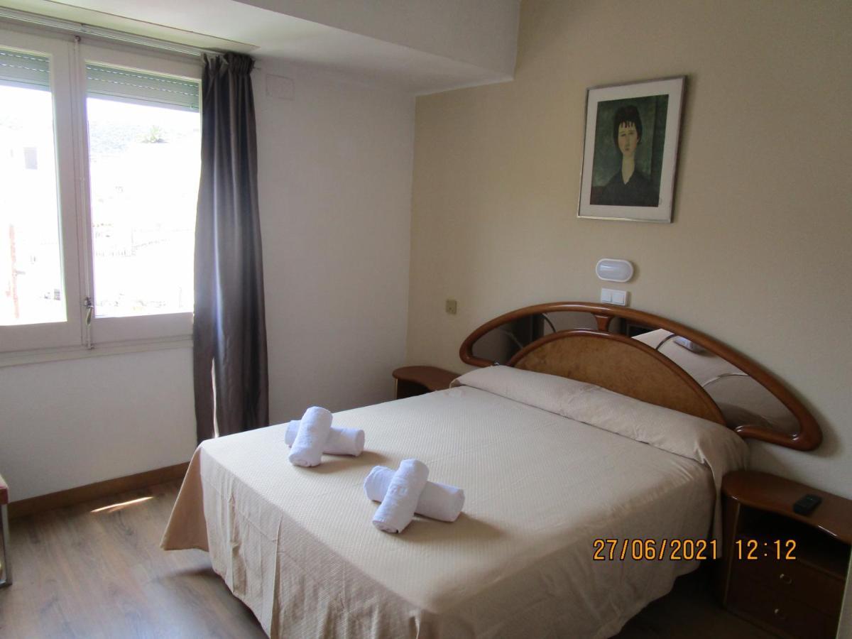 Hotel Apartaments Gesoria Porta Ferrada ซานต์เฟลิอูเดกีโซลส์ ภายนอก รูปภาพ