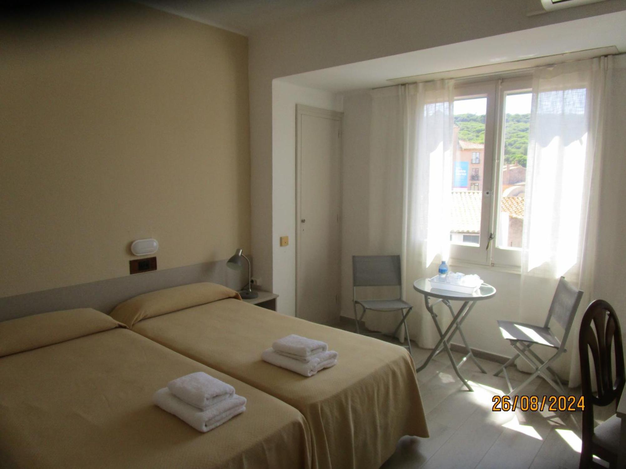 Hotel Apartaments Gesoria Porta Ferrada ซานต์เฟลิอูเดกีโซลส์ ภายนอก รูปภาพ