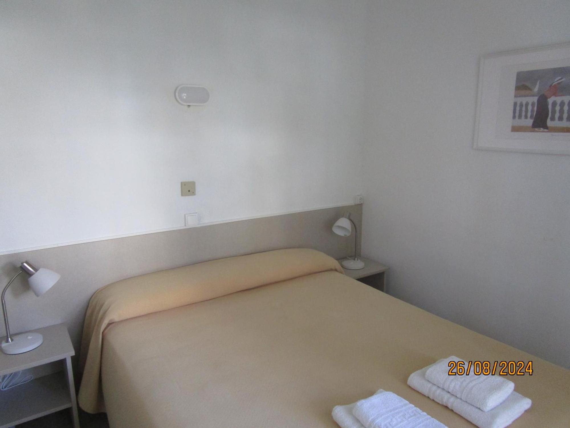 Hotel Apartaments Gesoria Porta Ferrada ซานต์เฟลิอูเดกีโซลส์ ภายนอก รูปภาพ
