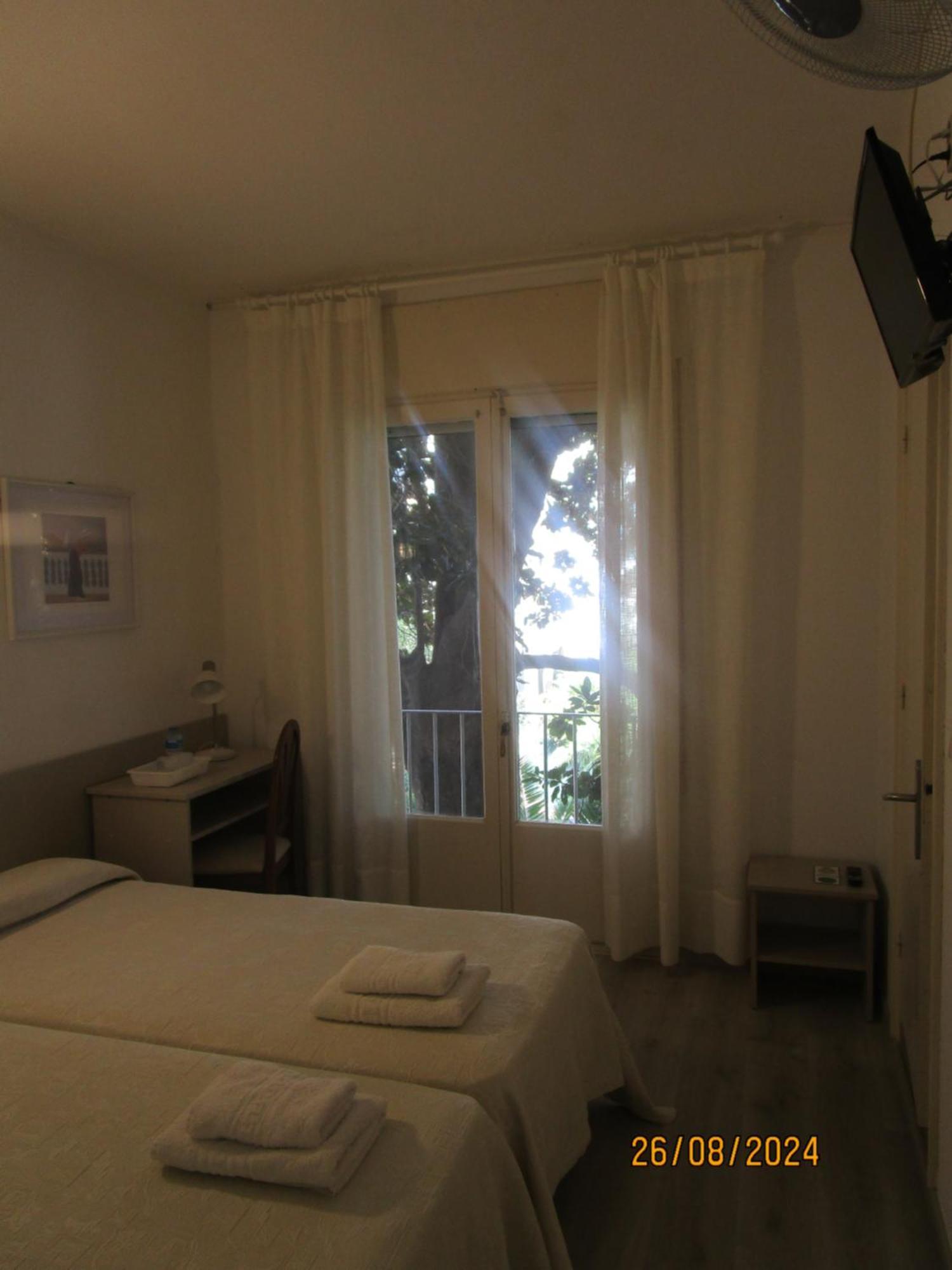 Hotel Apartaments Gesoria Porta Ferrada ซานต์เฟลิอูเดกีโซลส์ ภายนอก รูปภาพ