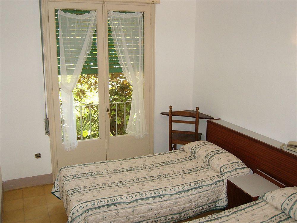 Hotel Apartaments Gesoria Porta Ferrada ซานต์เฟลิอูเดกีโซลส์ ภายนอก รูปภาพ