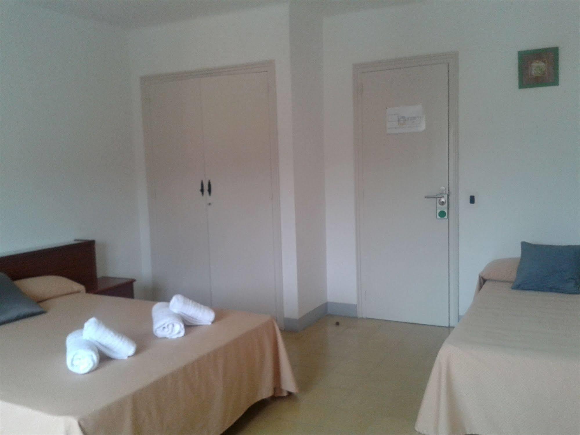 Hotel Apartaments Gesoria Porta Ferrada ซานต์เฟลิอูเดกีโซลส์ ภายนอก รูปภาพ