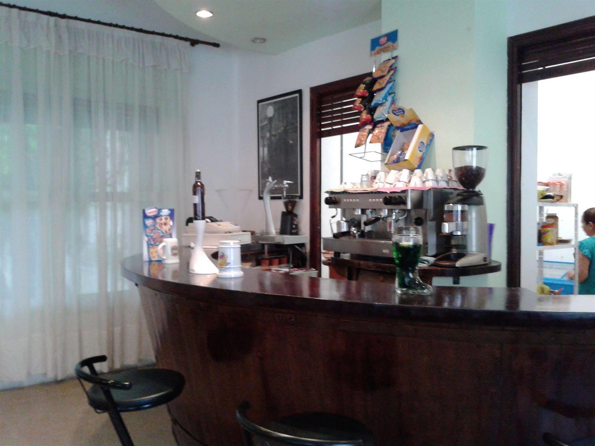 Hotel Apartaments Gesoria Porta Ferrada ซานต์เฟลิอูเดกีโซลส์ ภายนอก รูปภาพ